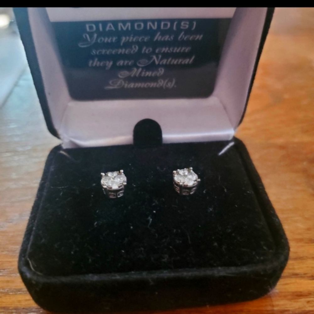 Natural mined Diamonds earrings set in sterling crowns genuine diamonds - Picture 2 of 5